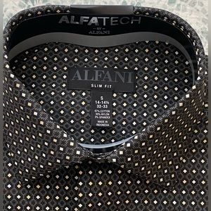 Alfani Mens Slim fit Dress shirt small size  14.4 32.33